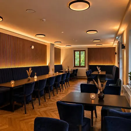 Pawlow History Hotel *
